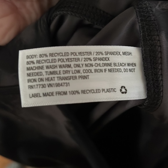 All In Motion 7/8 Leggings - Picture 7 of 7